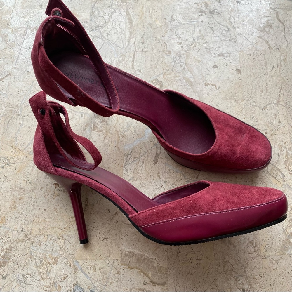 Elegant Vintage Pump Leather Upper Stiletto Heel New Port News Size 11B